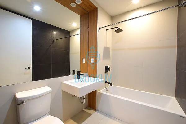 Rented by null | media 27