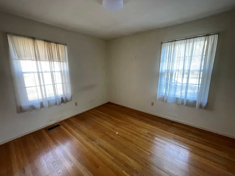 9 Dinwiddie Pl — Photo 2