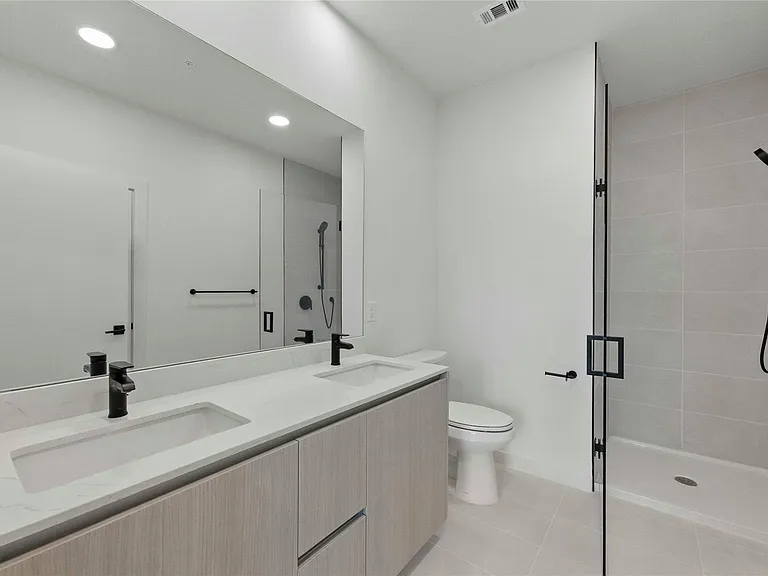 2209 S 1st St #224 — Photo 11