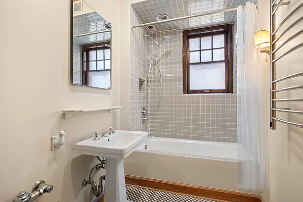 Sold by Compass | media 6