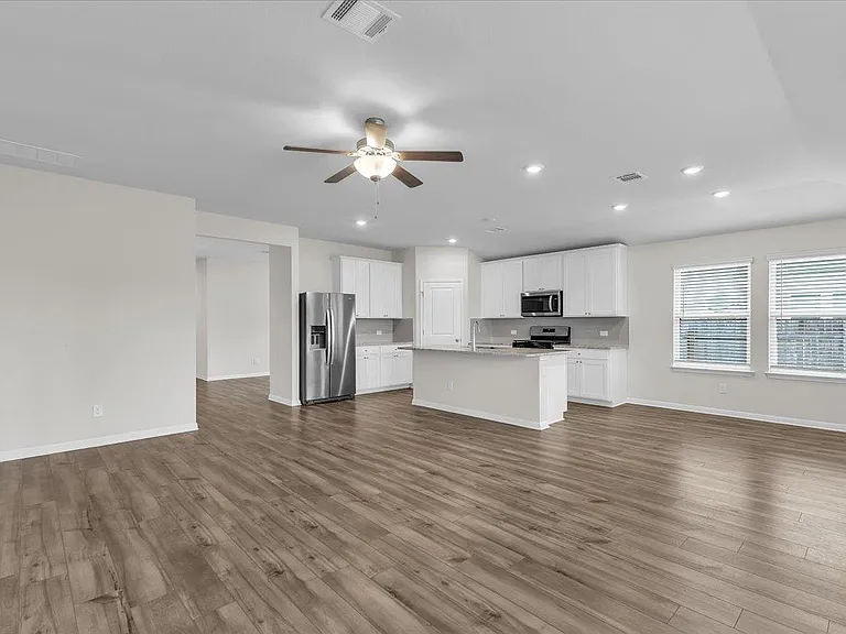 405 Grasslands Trl — Photo 22