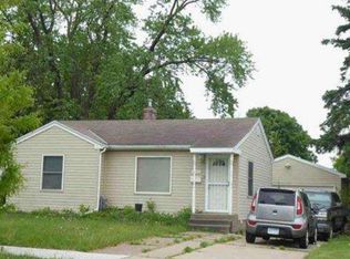 2162 4th St E, Saint Paul, MN 55119