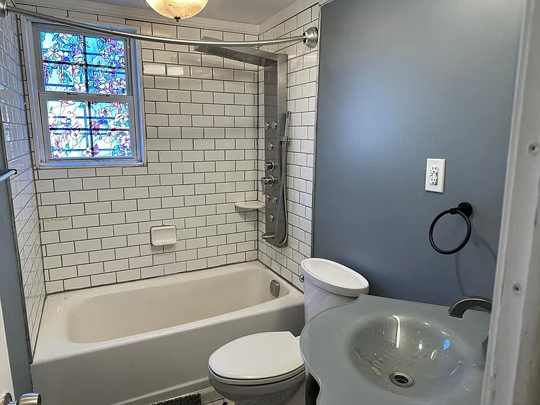 1237 E Evelyn Ave — Photo 4