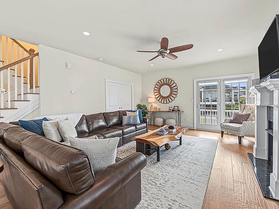 5th image of 8510 Fulton Ave