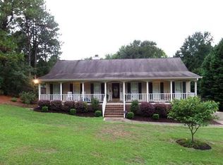 101 Meadow Crest Dr, Cayce, SC 29172