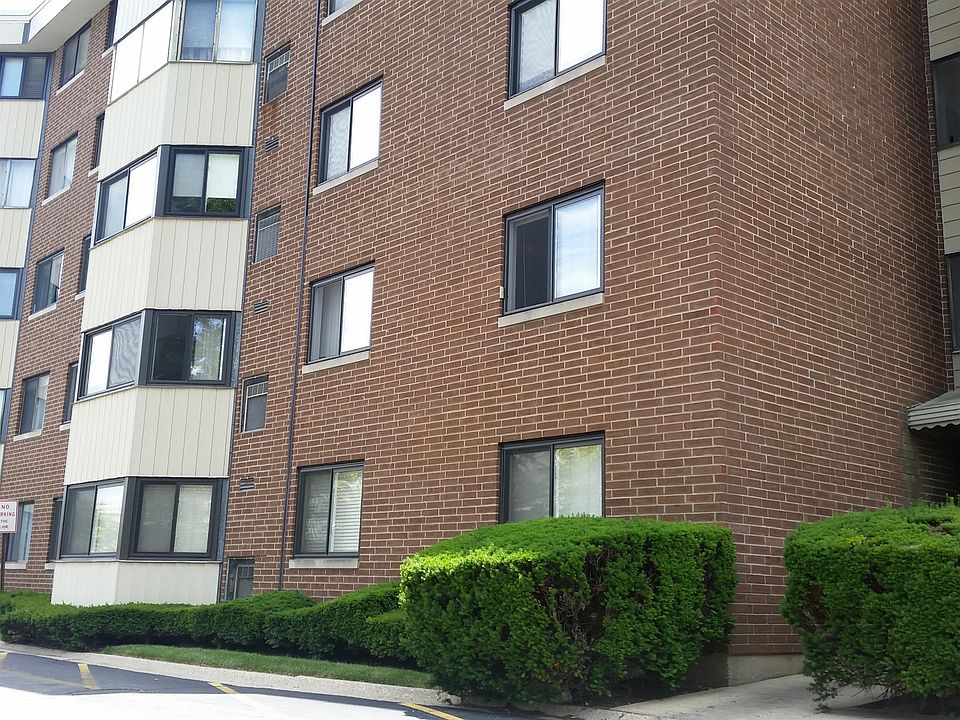 2nd image of 5500 Lincoln Ave Unit 404W