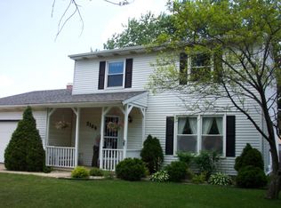 2106 Shaker Dr, Valparaiso, IN 46383