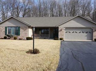 40 Dallas Dr, North Vernon, IN 47265