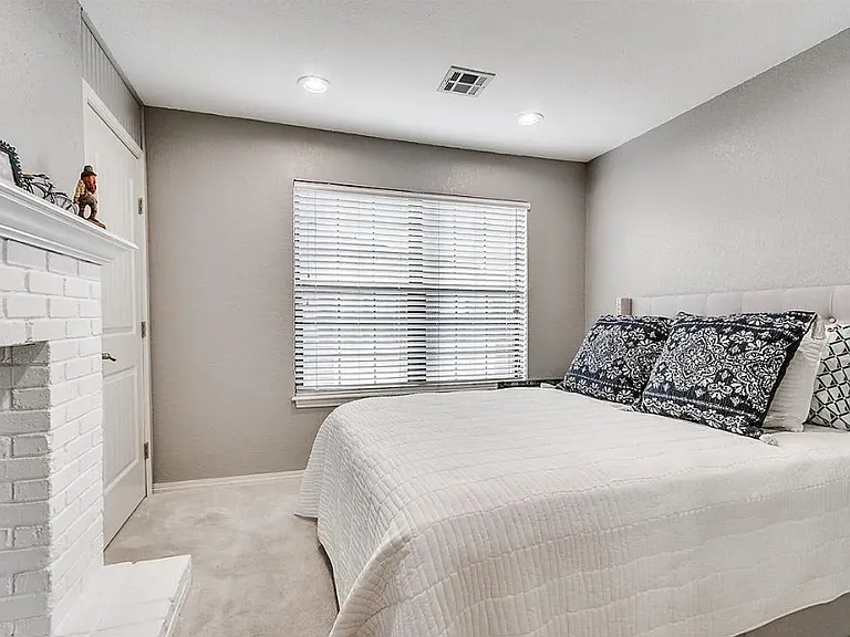 3003 River Oaks Dr #232 — Photo 5