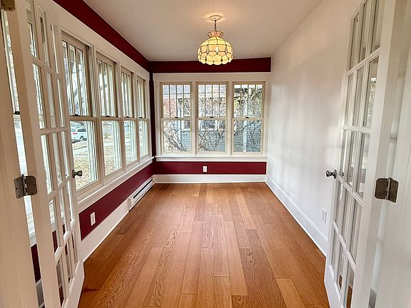 3rd image of 214 N Sherwood St