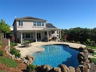 5th image of 157 Edinburgh Ct