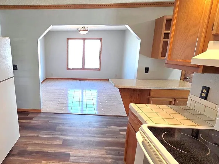816 Starr Ave — Photo 5