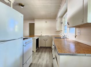 518 Essex St #3, Bangor, ME 04401