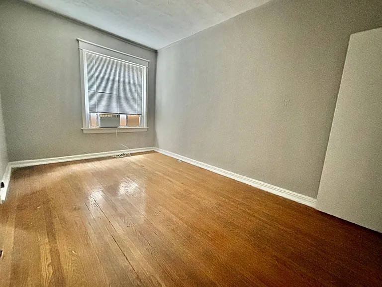 Afton Apartments — Photo 4