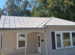17 Garland St, Danville, VA 24541