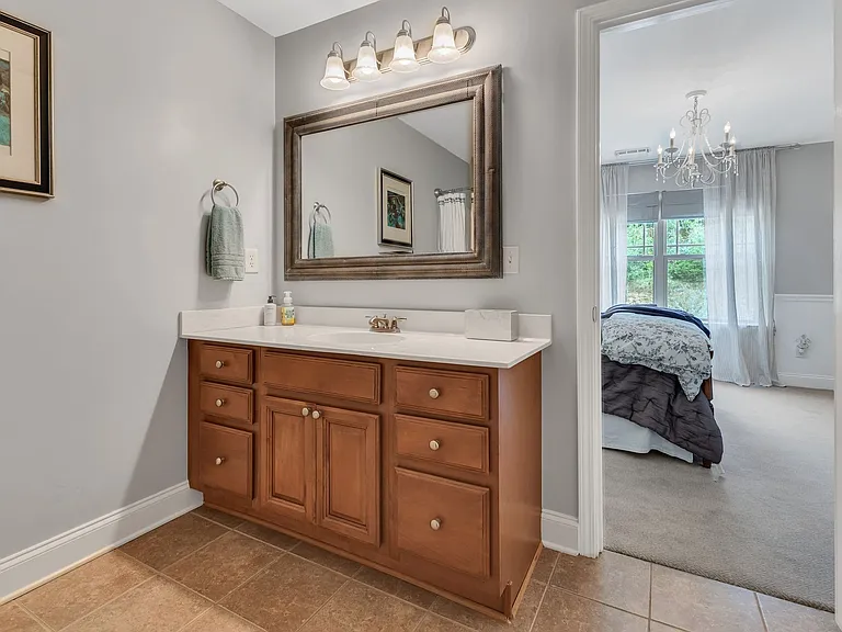 1077 Woodbury Falls Dr — Photo 21