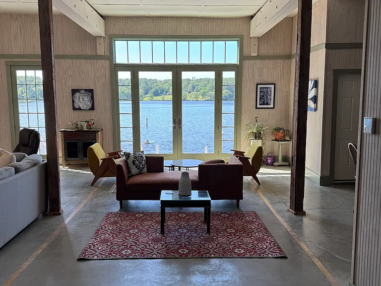 3 Pond Rd #A — Photo 2