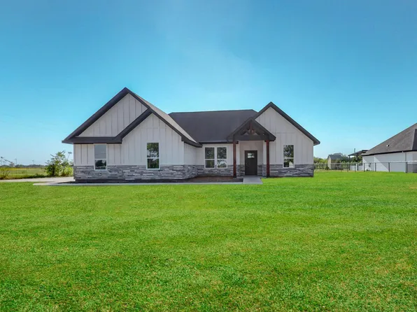 184 Cody Rd, Ennis, TX 75119