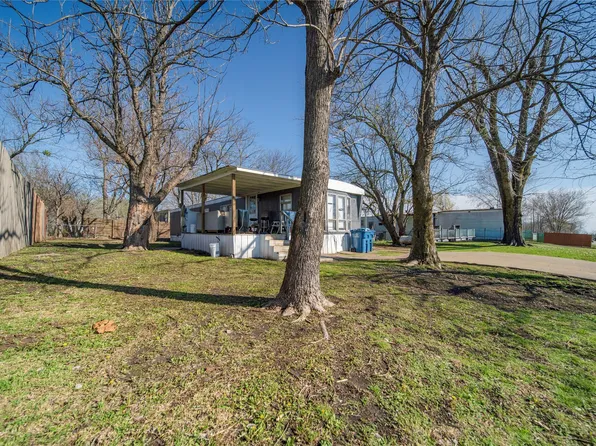 327 Chris Dr, Rockwall, TX 75032