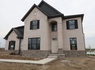 61824 Romeo Ln, Washington, MI 48094