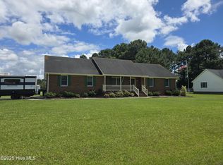 106 Betty Dr, Elizabeth City, NC 27909