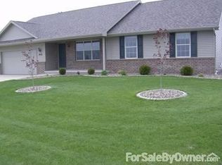 3572 S Ridge Rd, De Pere, WI 54115