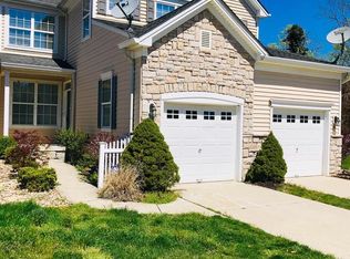 4 Stern Light Dr, Mount Laurel, NJ 08054