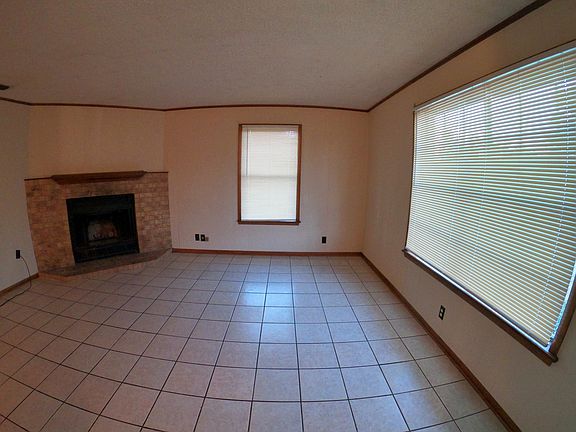 5th image of 1720 Clearwood Dr