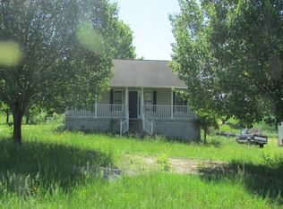 166 Mill Creek Ln, Jacksboro, TN 37757