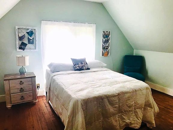 5th image of 2538 Moorman Ave #1