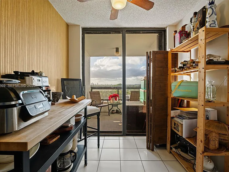 2555 Collins Ave #1002 — Photo 9