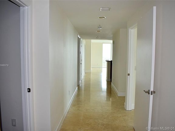 4th image of 15051 Royal Oaks Ln APT 1506