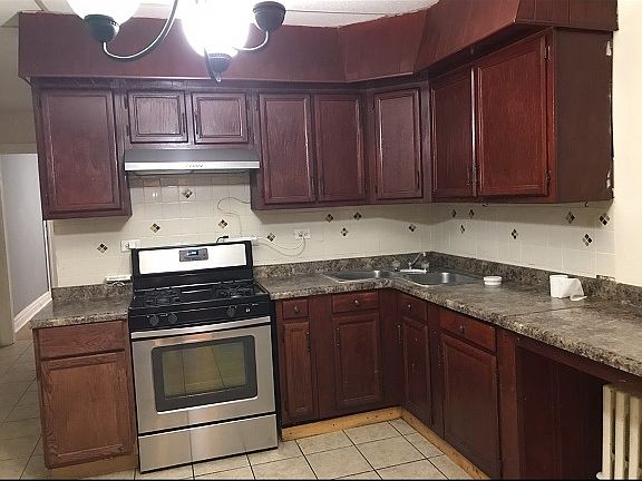 3rd image of 5502 W 23rd St