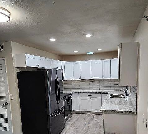 3rd image of 10721 W Hutton Dr