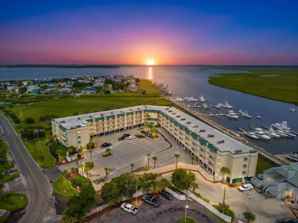 3701 Docksite Rd APT 204, Edisto Island, SC 29438