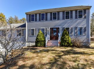86 Wareham Rd, Plymouth, MA 02360
