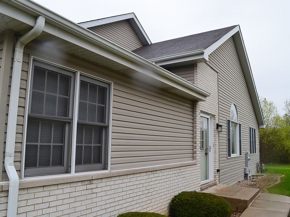 1st image of 151 Lake Hill Dr