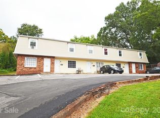 420 4th St SE, Hickory, NC 28602