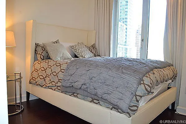 Sold by Urban Living | media 5
