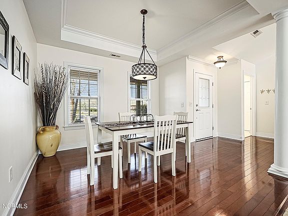 3rd image of 1212 Willowgreen Court