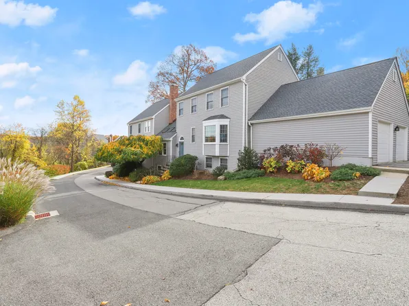 120 Prospect Street APT 70, Ridgefield, CT 06877