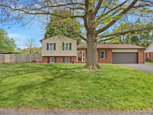 7 Shipton St, Mifflinburg, PA 17844