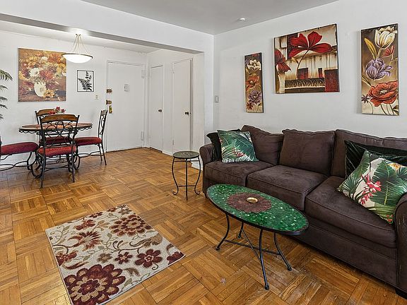 5th image of 3512 Oxford Ave APT 1E