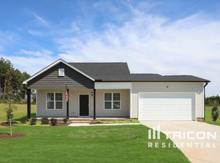 210 Olde Place Dr, Zebulon, NC 27597