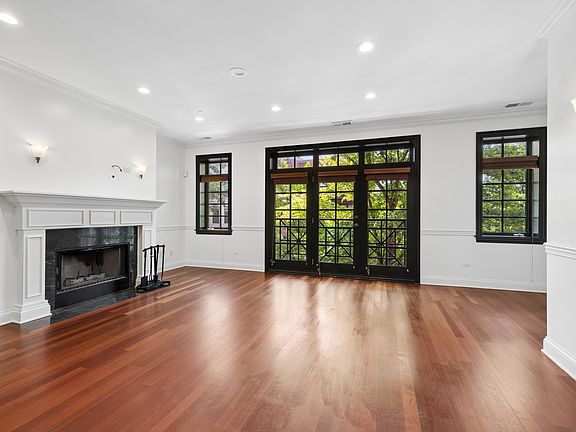 2nd image of 1951 N Halsted St #2