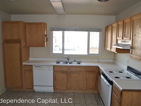 2nd image of 711 La Plata Dr