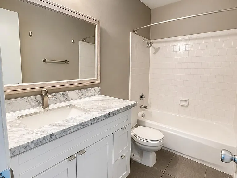 2433 S Evergreen Rd — Photo 13