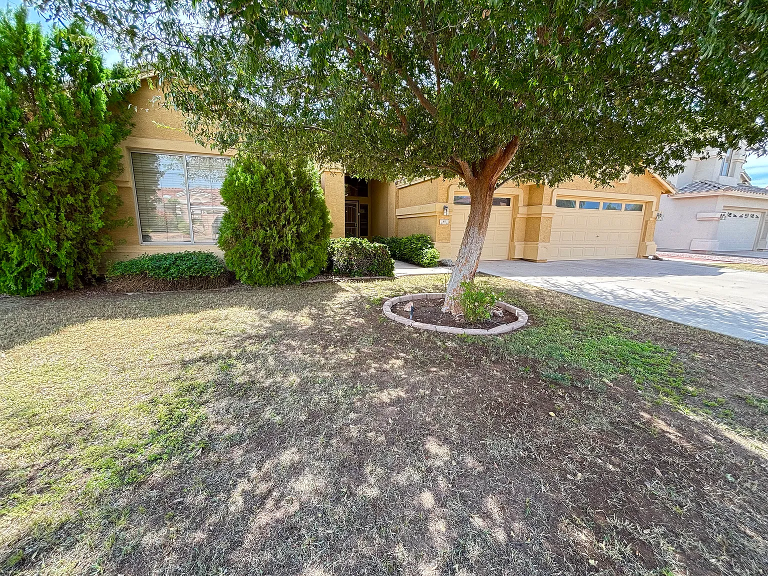 5 bed, 2374 sqft, $2,875 — Photo 1