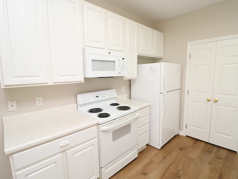 2812 Kudrow Ln — Photo 11