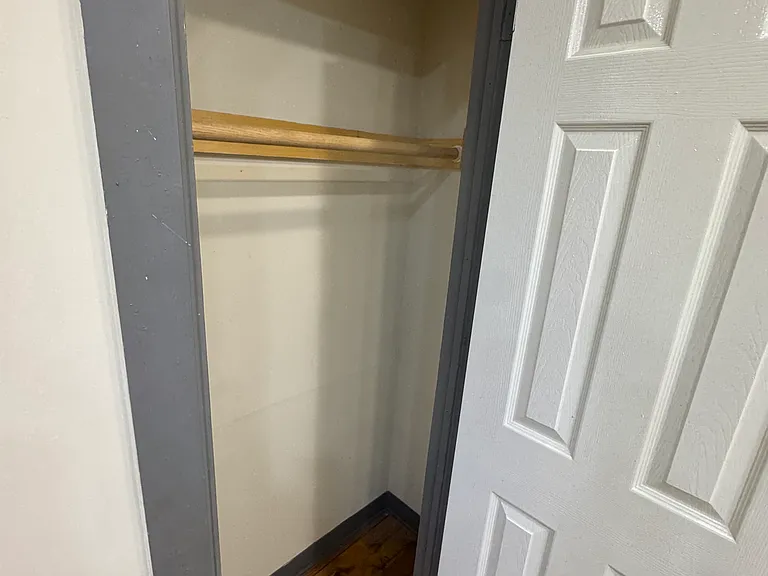 154 Clarence St #3 — Photo 3